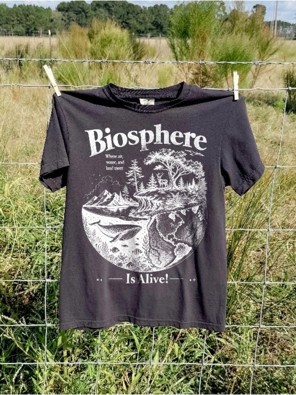 Biosphere Science Vintage 90s Biology Nature Tee, Earth Ecosystem Graphic Tee